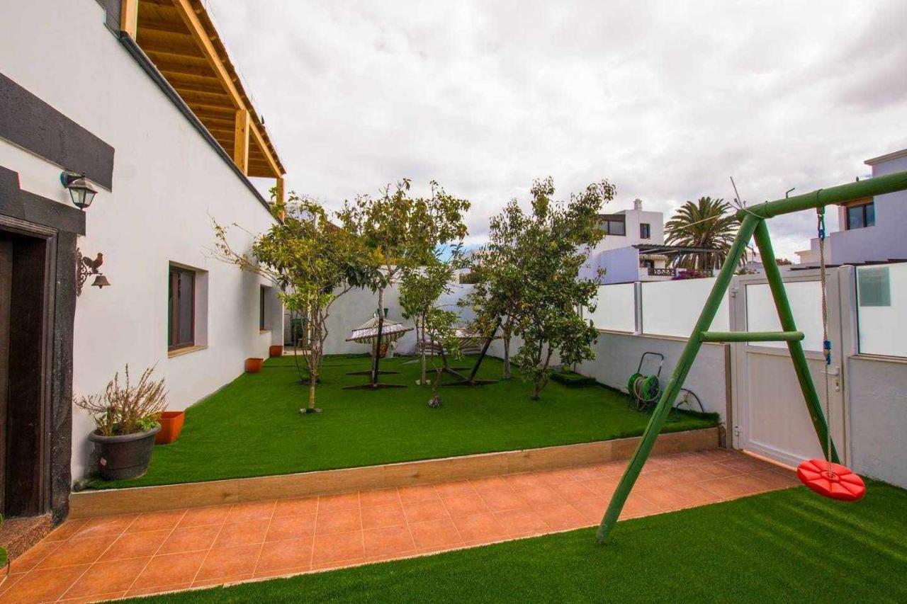 Villa Palacios Herrero Tahiche Exterior foto